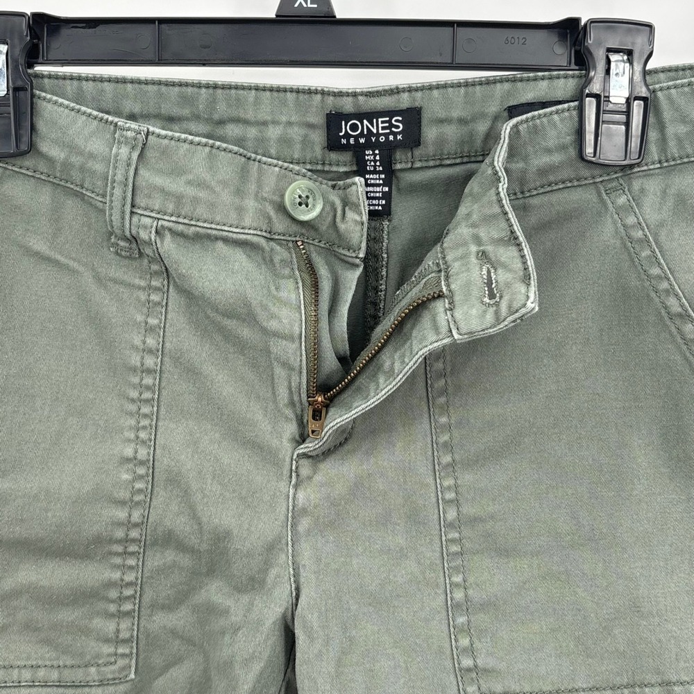 Jones New York Womens Utility Shorts Olive Green Size 4 Cotton Stretch Cargo 7in - Picture 2 of 12
